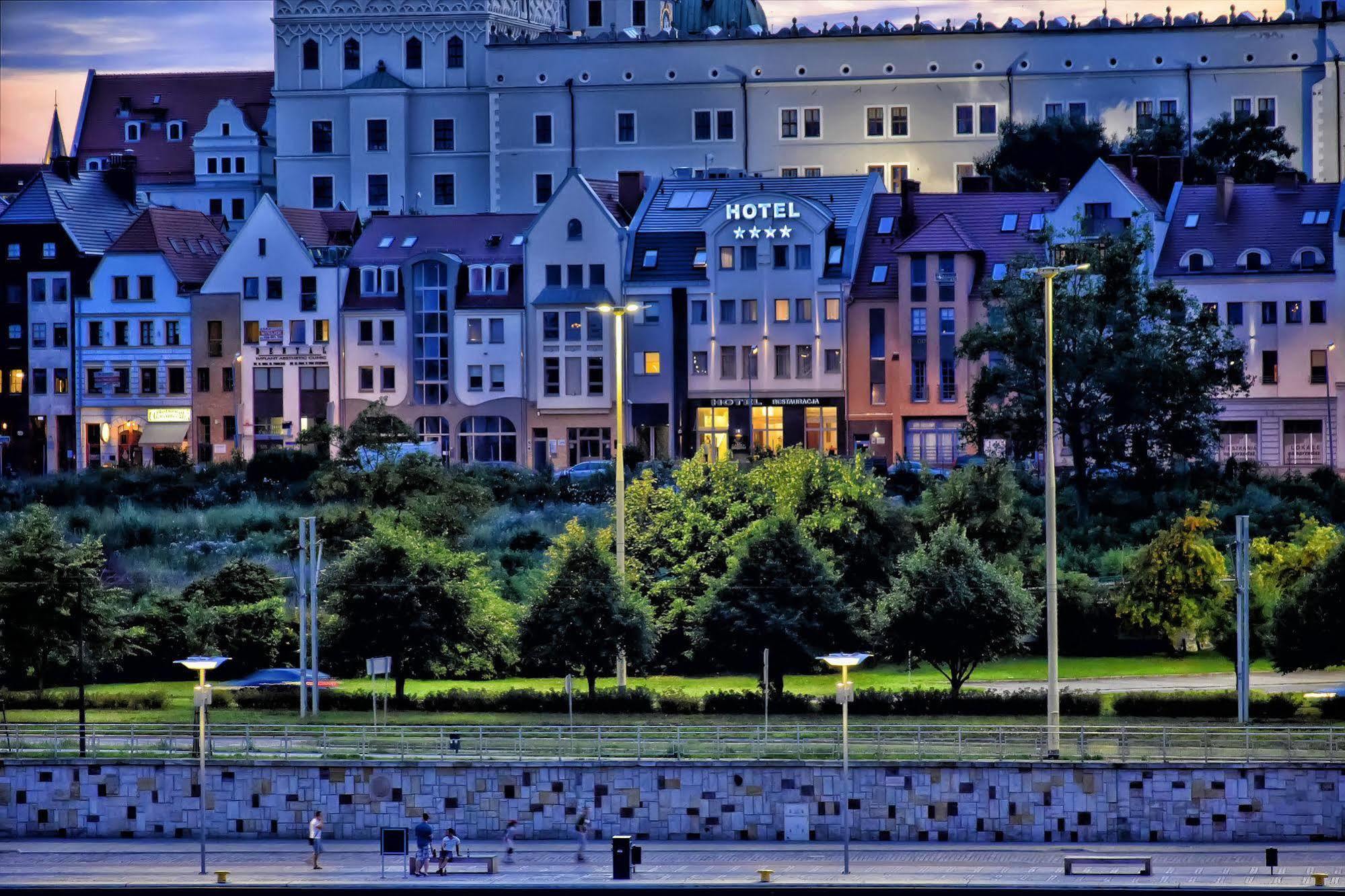 Hotel Zamek Centrum Szczecin Bagian luar foto